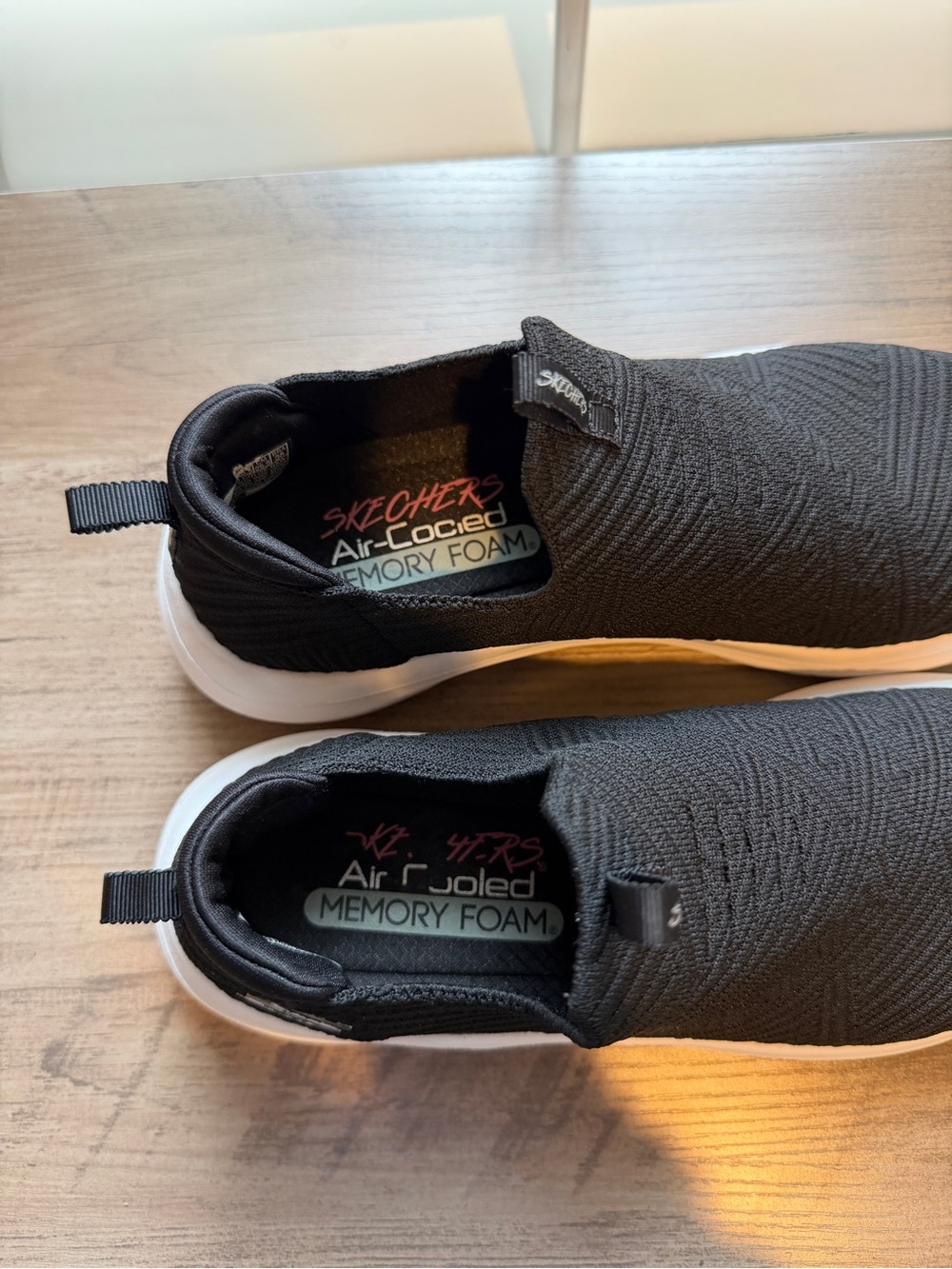 Skechers Women's Black Air Cooled Memory Foam Slip-On Shoes | Size 8.5 - Picture 3 of 10
